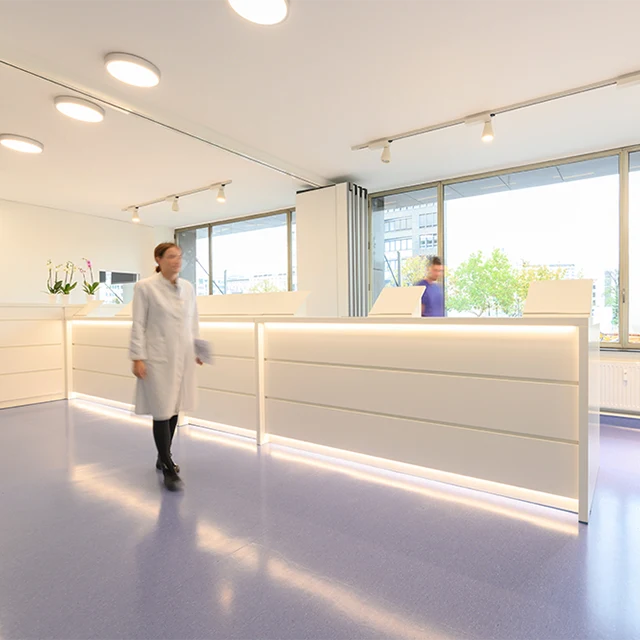 Empfangsbereich der Augenklinik am Wittenbergplatz in Berlin